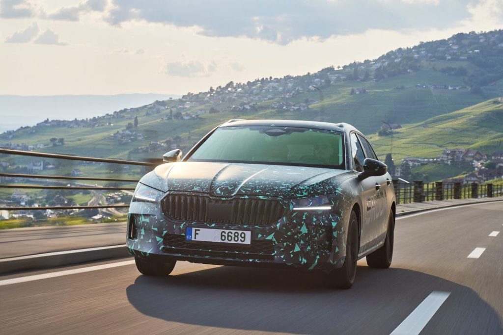nuevo skoda superb 2024 47 Motor16