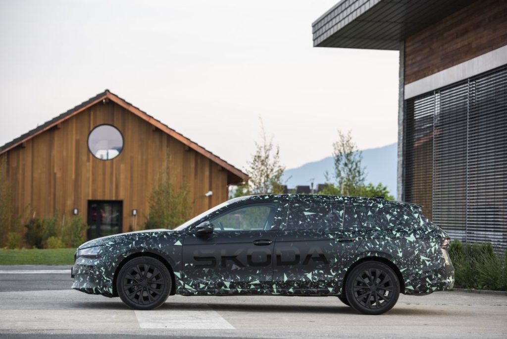 nuevo skoda superb 2024 55 Motor16