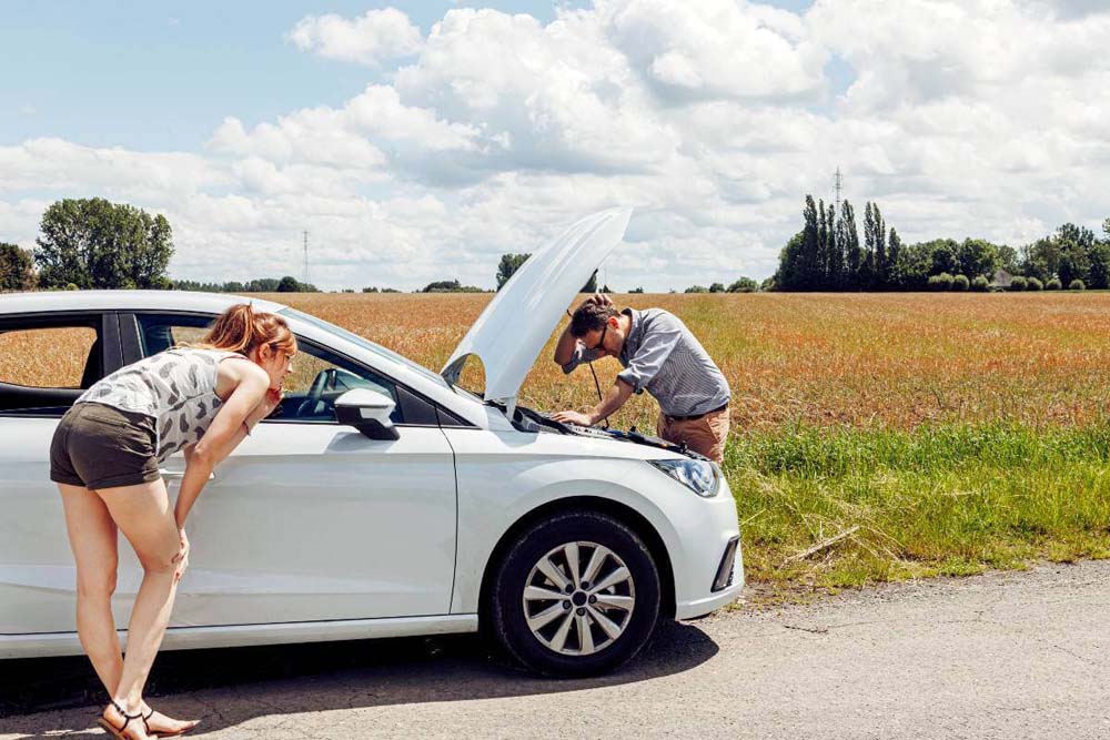 Avería de coche provocada  por las olas de calor.