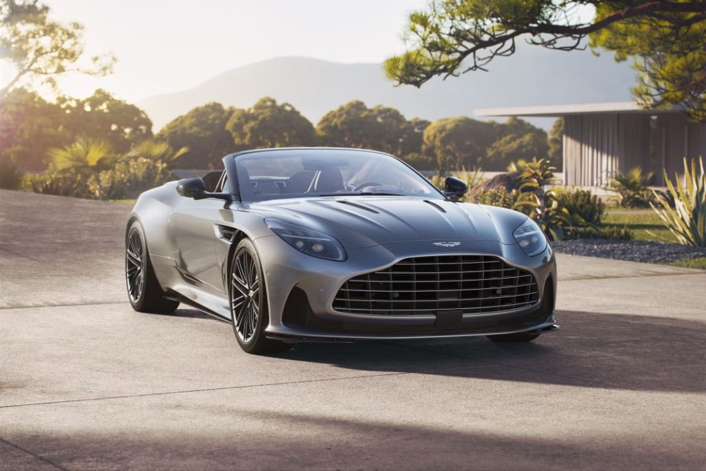 AstonMartinDB12Volante 3 Motor16