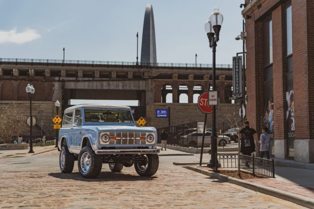 Ford Bronco Premcar Gateway 7 Motor16