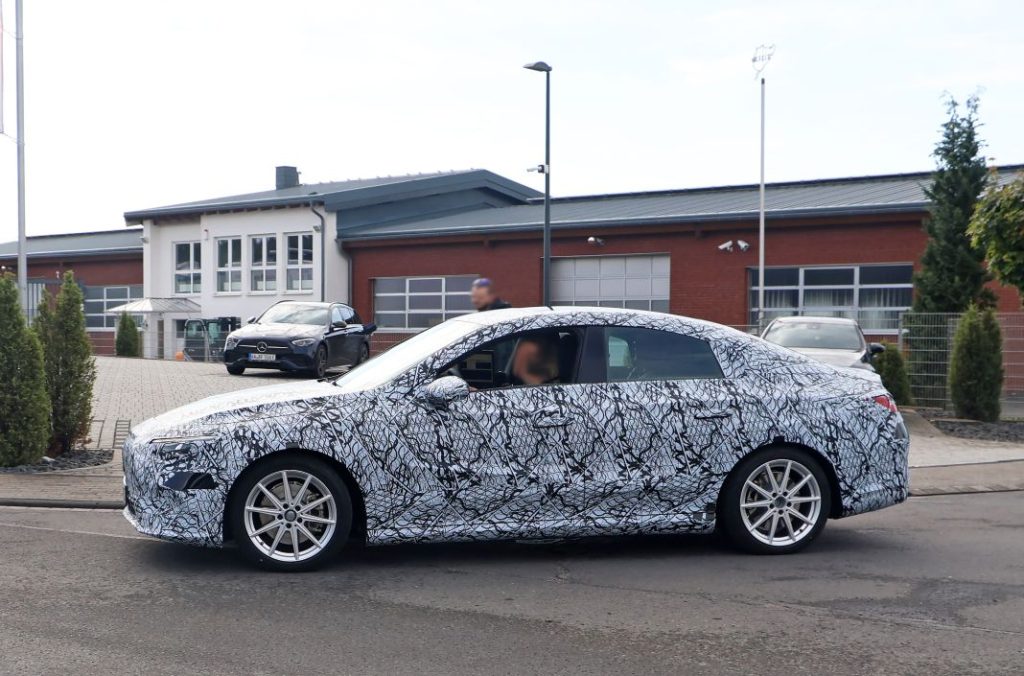 Mercedes CLA EV 8 Motor16