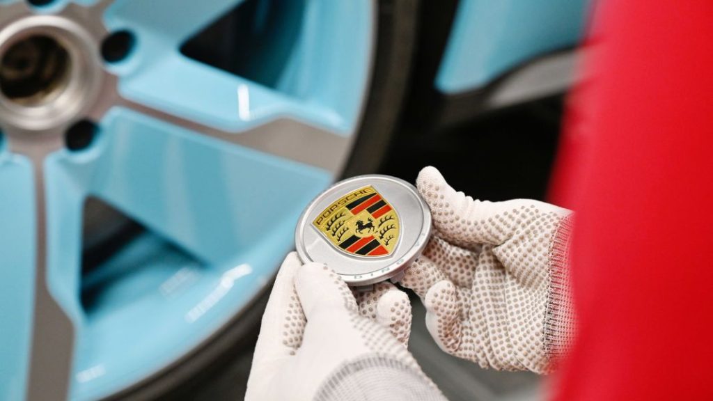Porsche Taycan Turbo S Ding Yi 22 Motor16