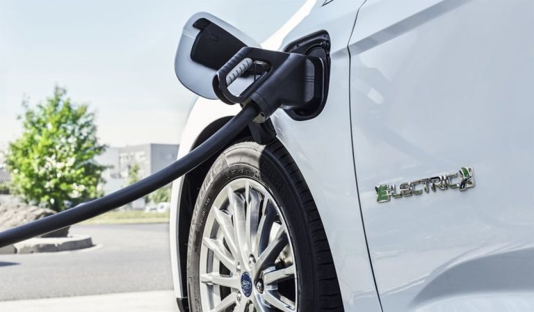5 mitos sobre el coche eléctrico que no tienen ni pies ni cabeza a estas alturas de la película
