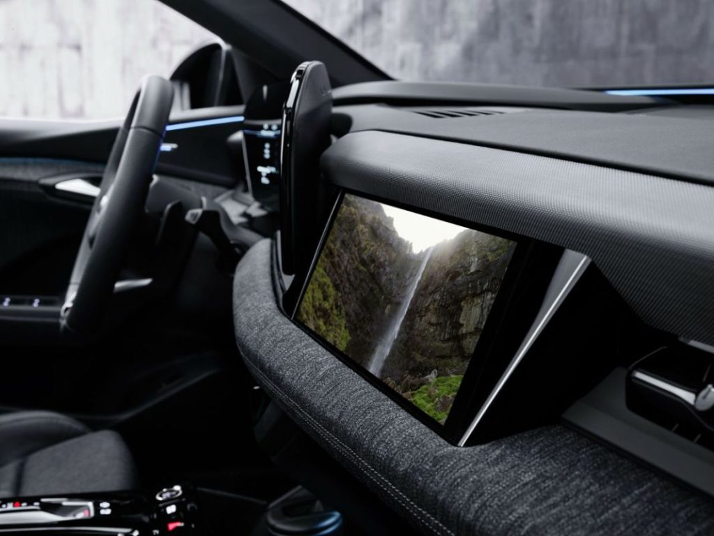 AUDI Q6 ETRON 18 Motor16
