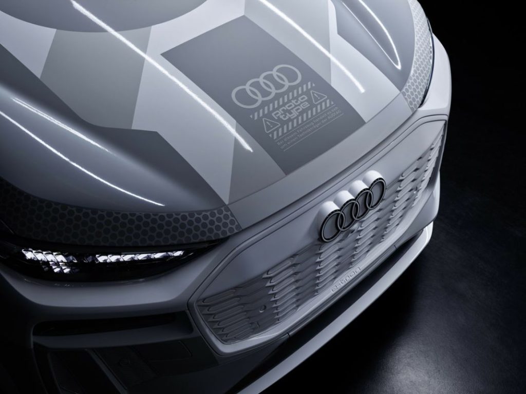 AUDI Q6 ETRON 28 Motor16