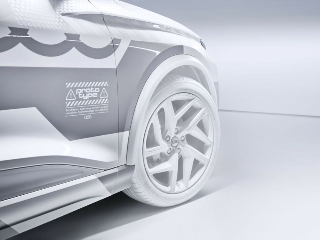 AUDI Q6 ETRON 36 Motor16