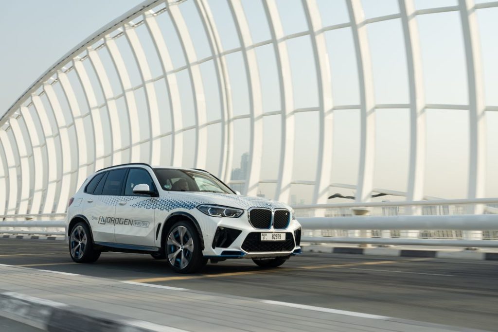 BMW iX5 hydrogen test 13 Motor16