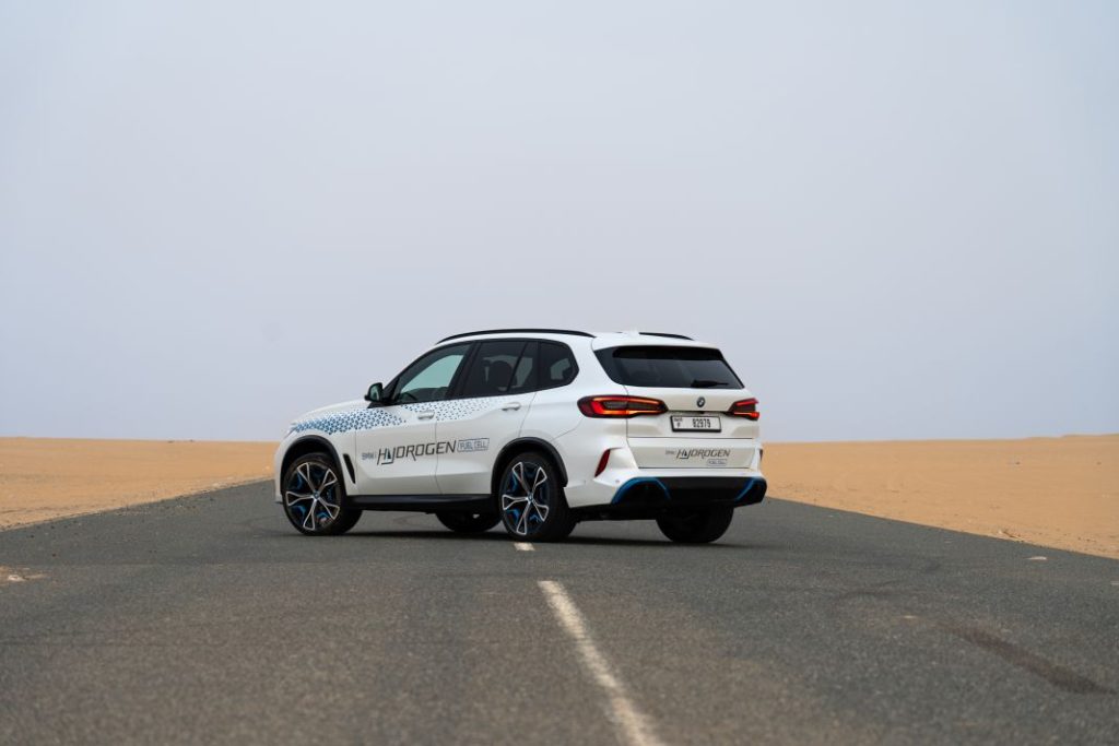 BMW iX5 hydrogen test 33 Motor16