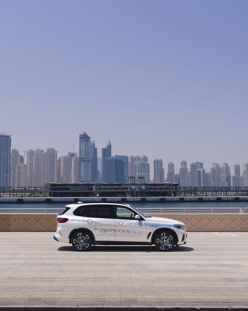 BMW iX5 hydrogen test 50 Motor16