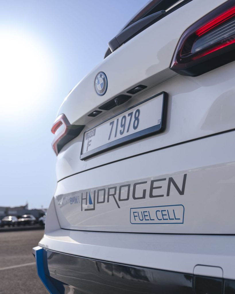 BMW iX5 hydrogen test 64 Motor16