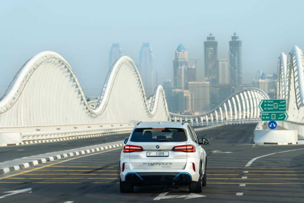 BMW iX5 hydrogen test 8 Motor16