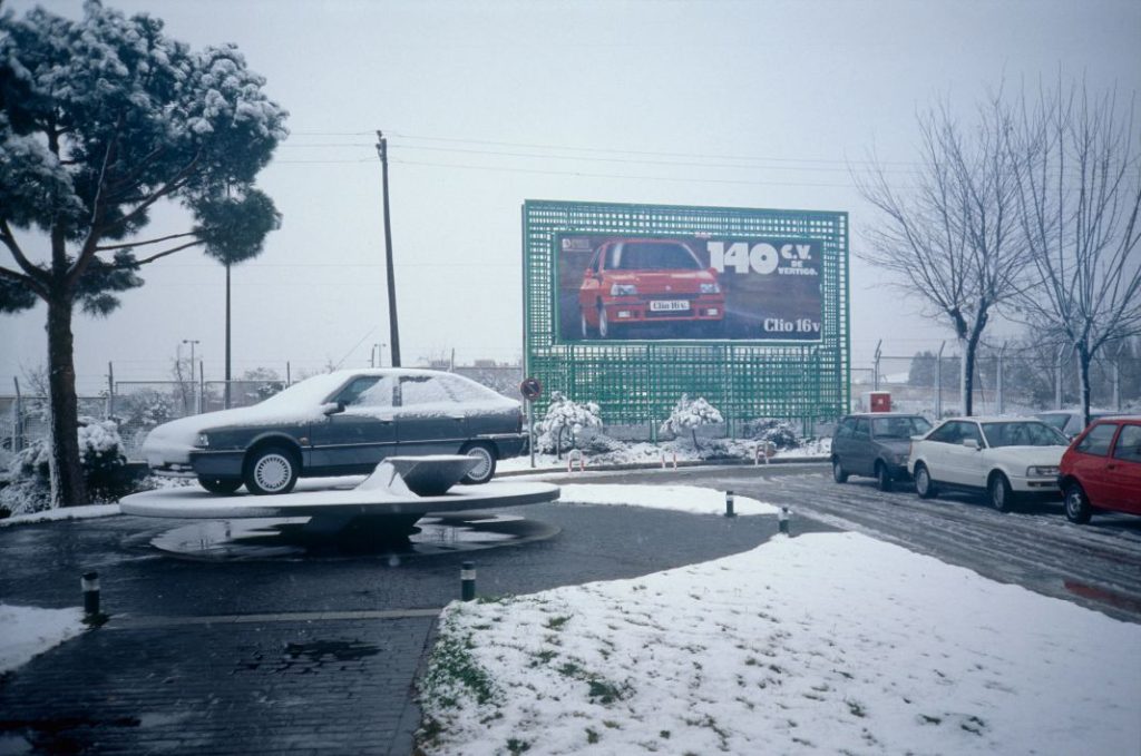 Clio I 16V Publicidad exterior Motor16