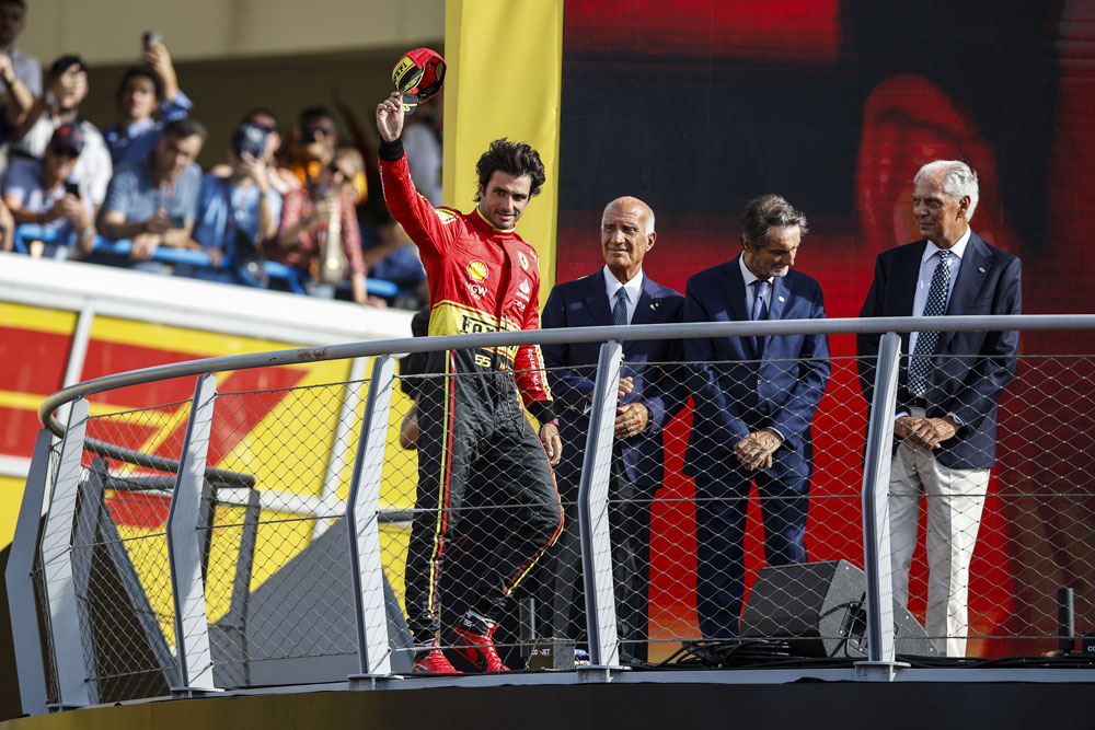 GP ITALIA SAINZ PODIO Motor16