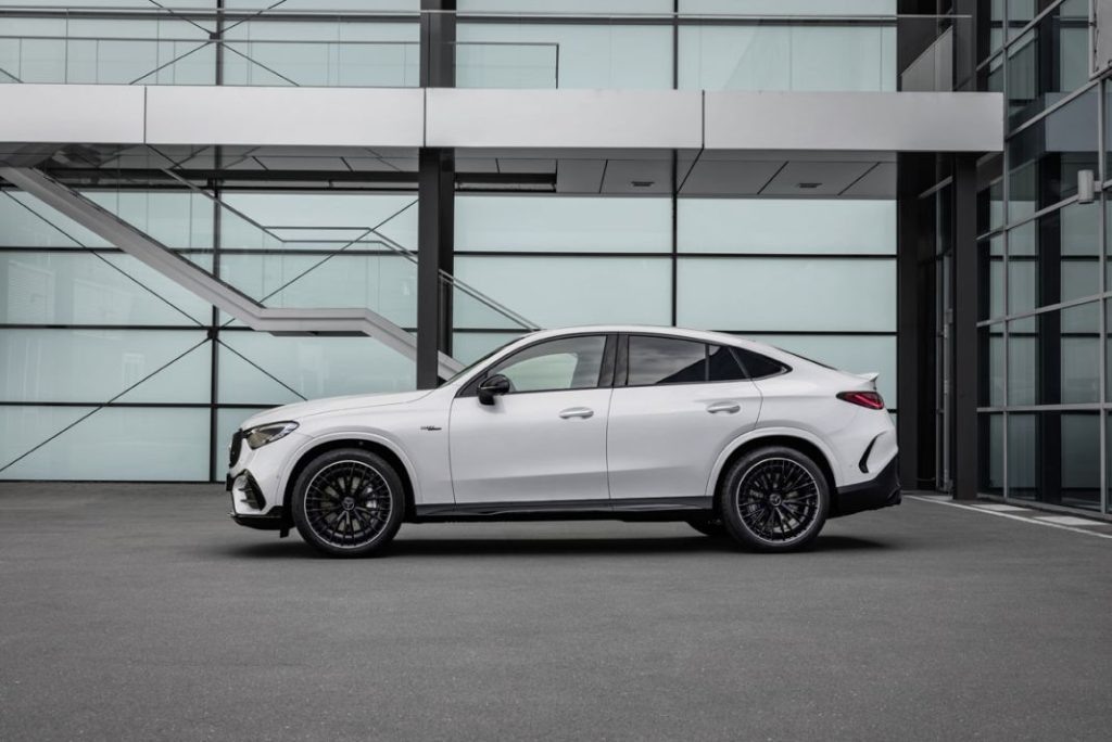 MERCEDES AMG GLC COUPE 43 Y 63 10 Motor16