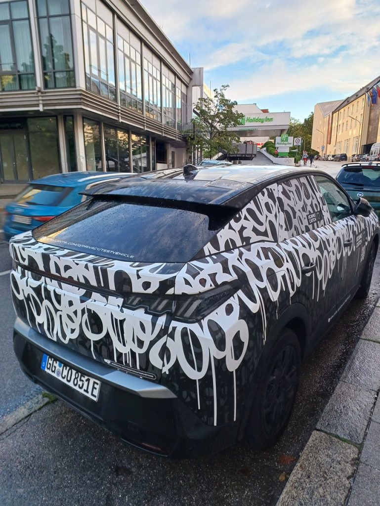 PEUGEOT 3008 4 Motor16