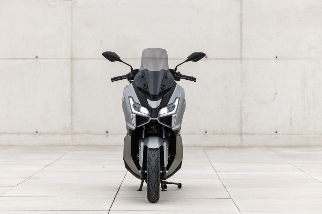 Voge SR1 125 scooter 15 Motor16