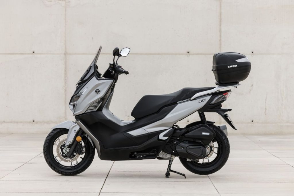 Voge SR1 125 scooter (6)