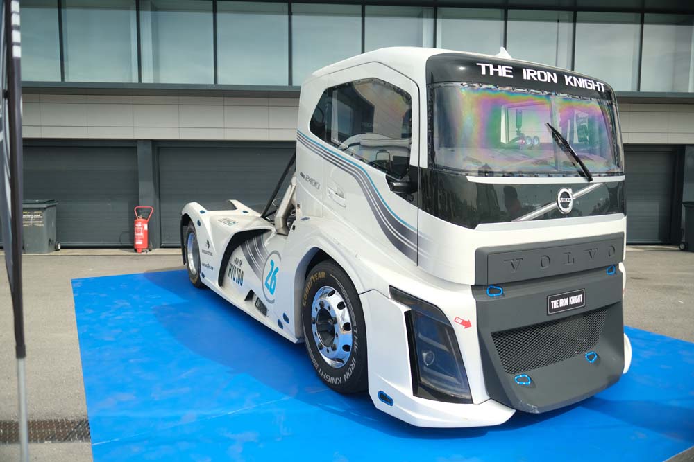 Volvo Iron Knight, el camión más rápido del mundo.