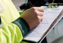 La norma de la DGT que prohibirá circular a 5 millones de vehículos levanta ampollas
