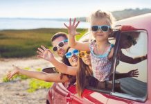 Esta es la guía definitiva para viajar con niños este verano