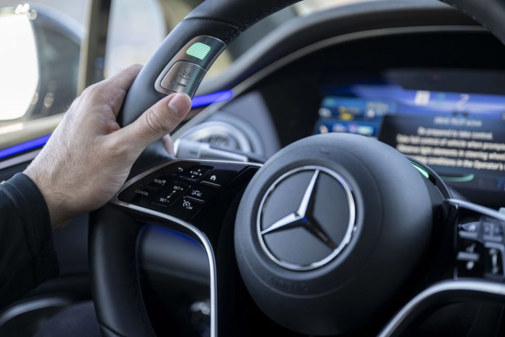 MERCEDES BENZ DRIVE PILOT 11 Motor16