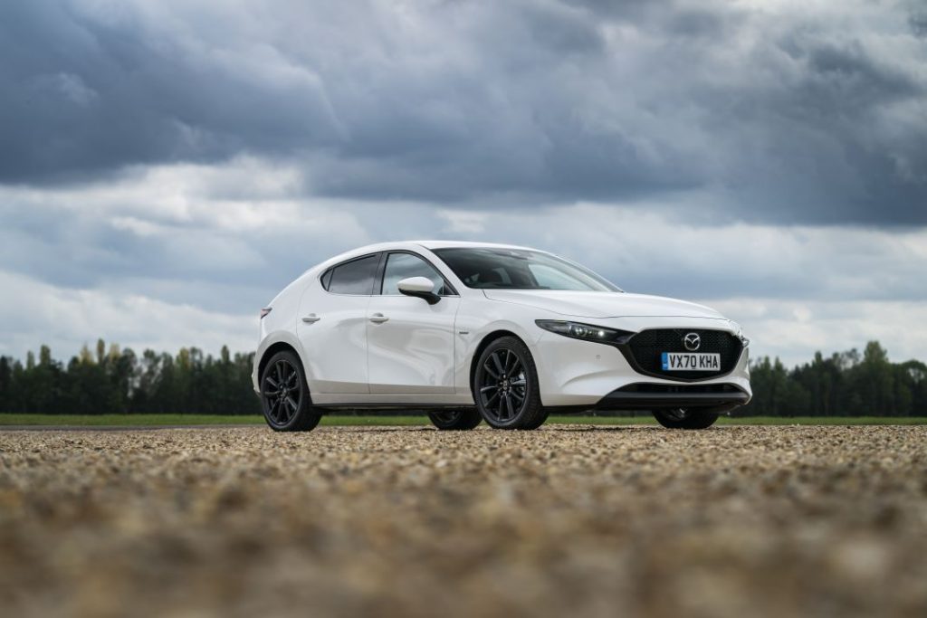 Mazda3 20 aniversario 2 Motor16
