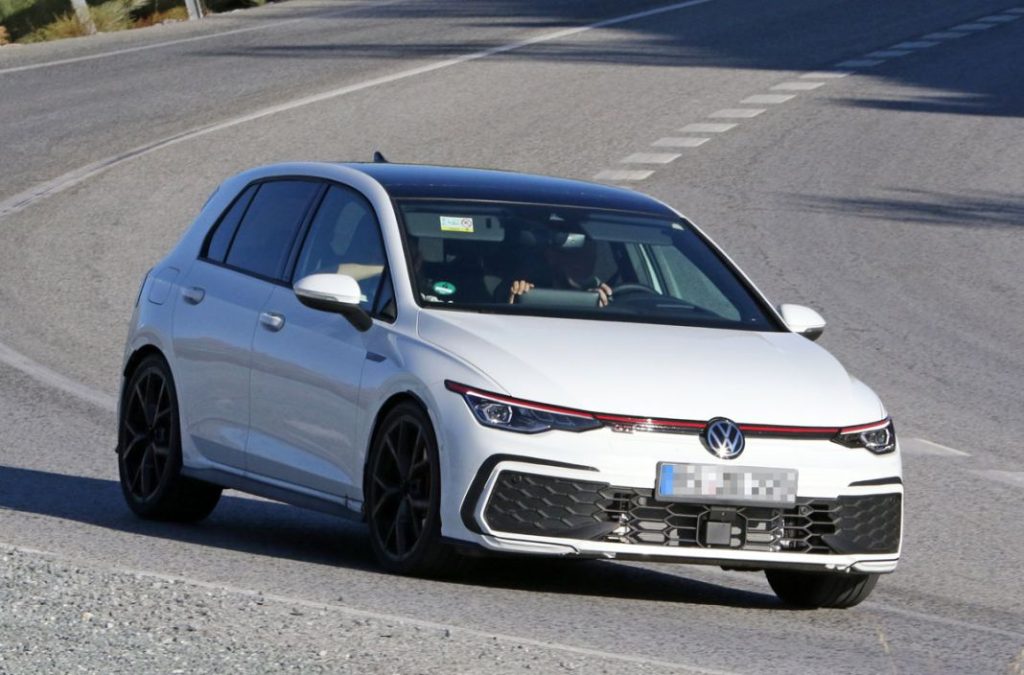 VW Golf GTI facelift 9 Motor16