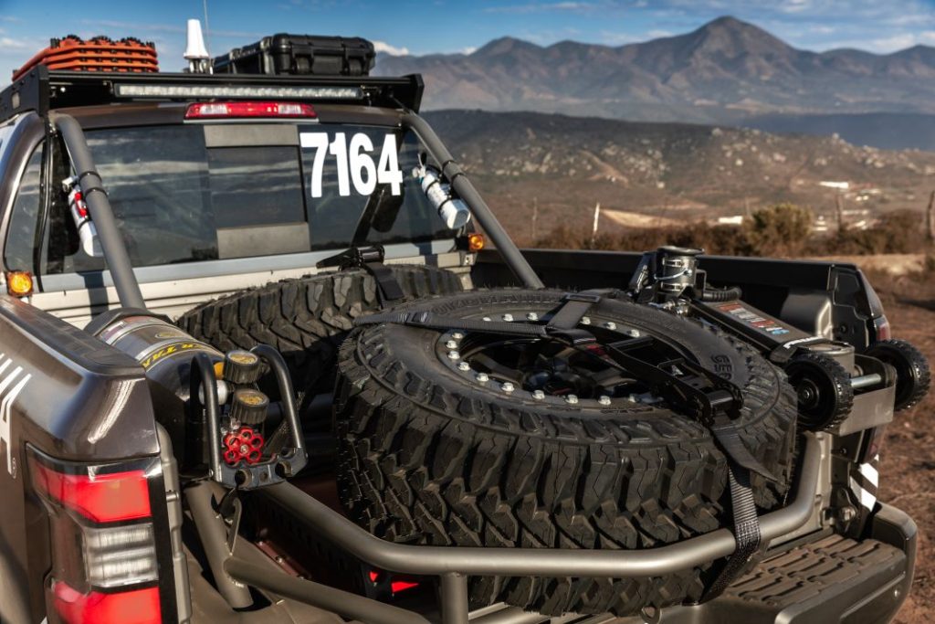 nissan navara frontier sema 2023 6 Motor16