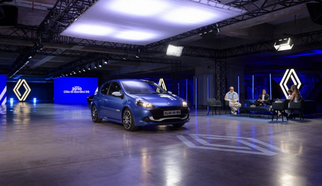 renault clio fashion show 035 Motor16