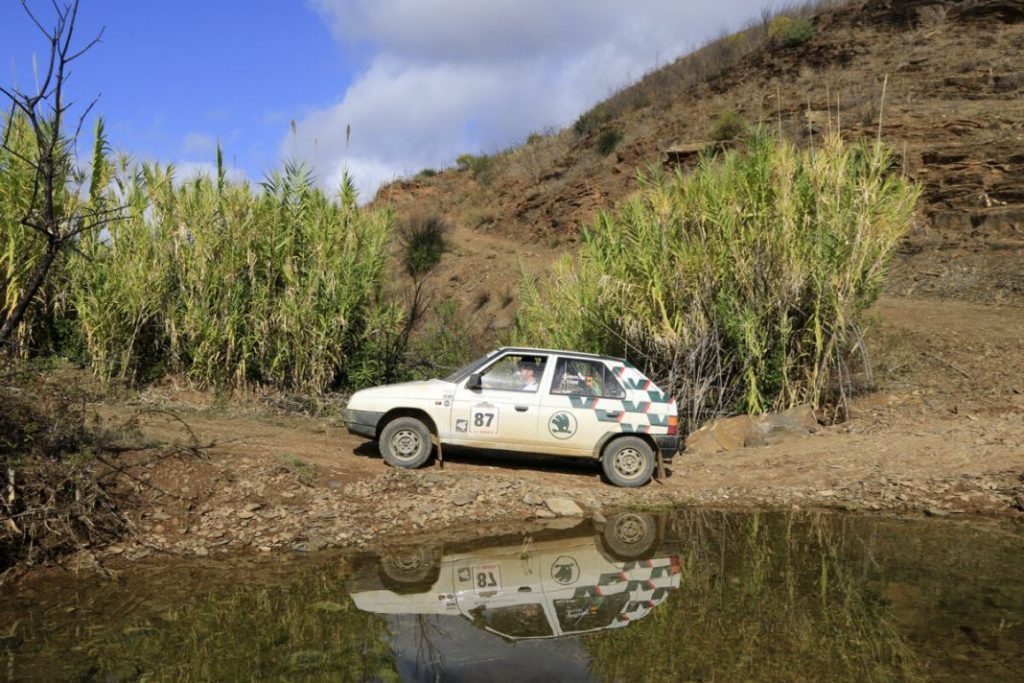 1994 Skoda Favorit Iberian Classic Raid. Imagen barrido.
