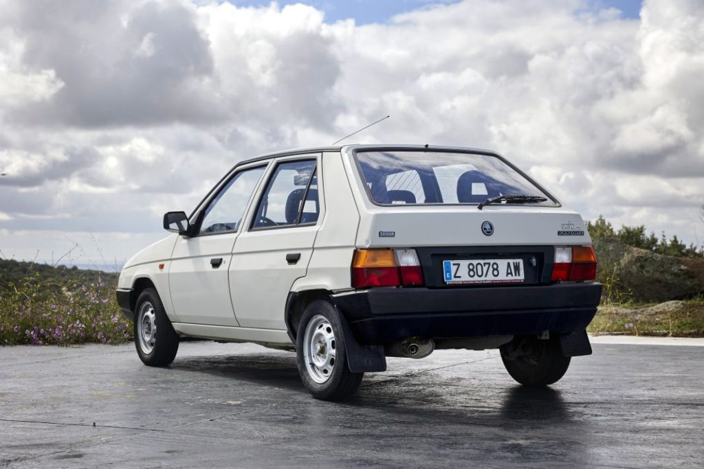 1994 Skoda Favorit de Serie 3 Motor16