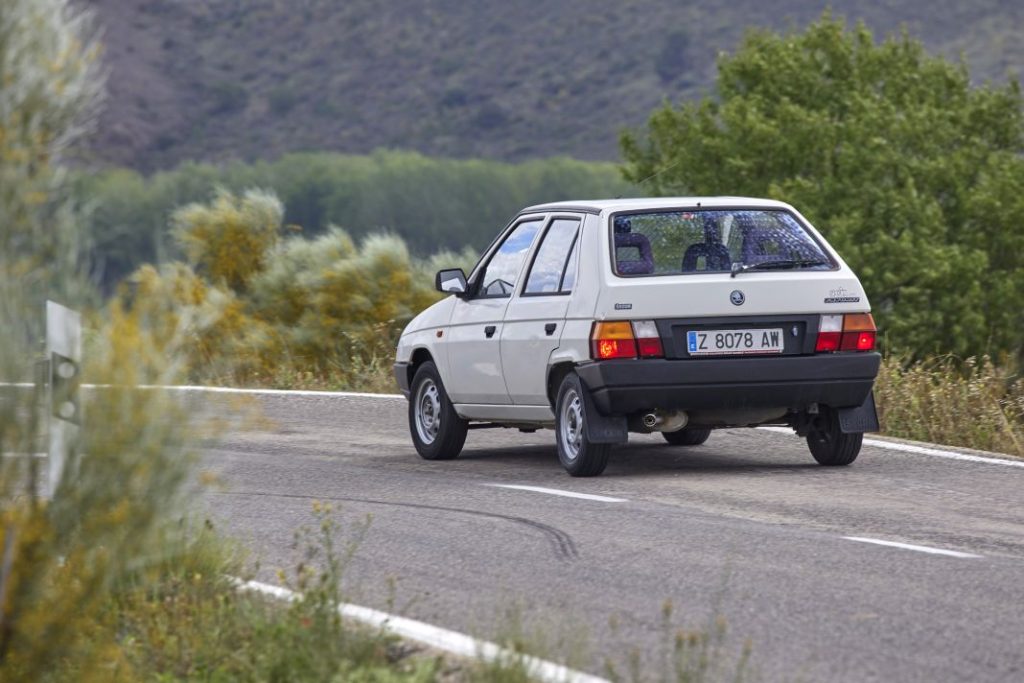 1994 Skoda Favorit de Serie 6 Motor16