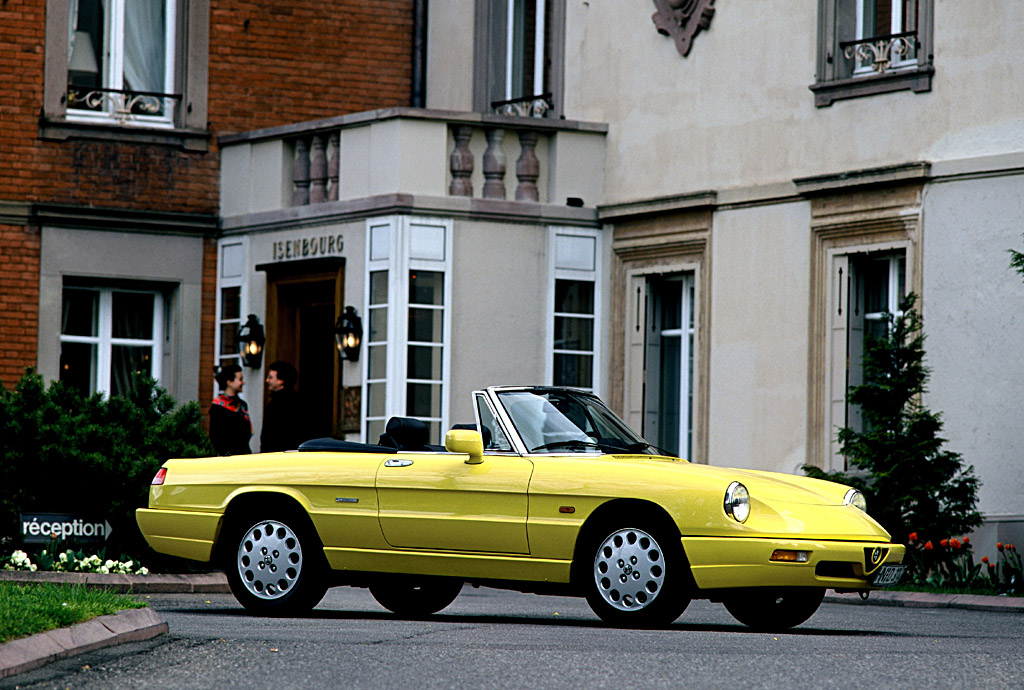 AlfaSpider1990 1994 Motor16
