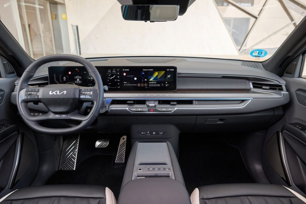 2023 Kia EV9 GT-Line. Imagen salpicadero.