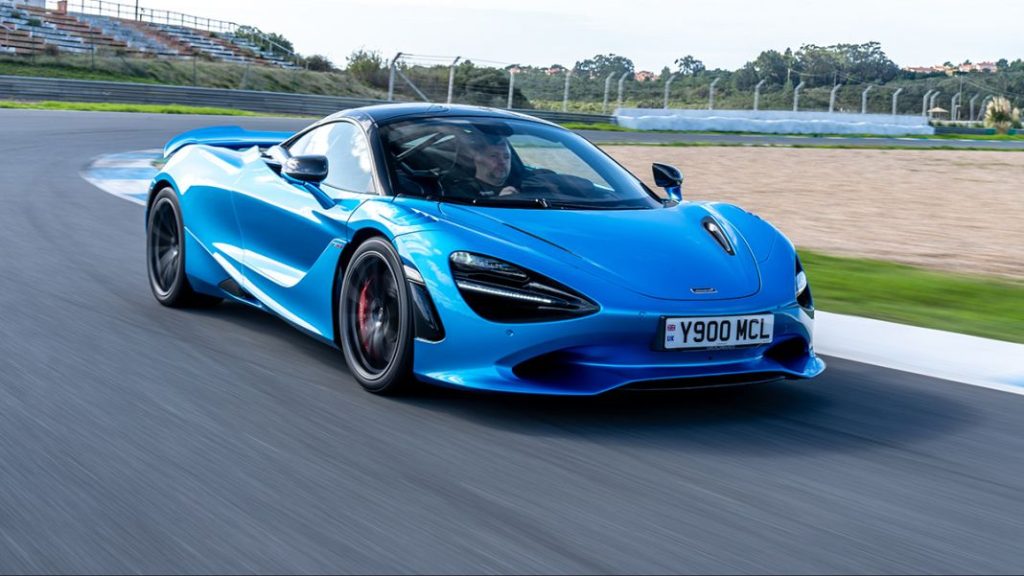 McLaren 750S apertura Motor16