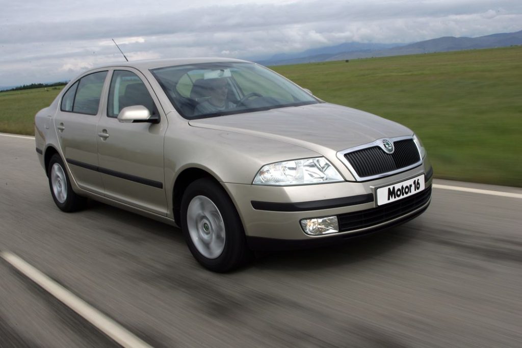 SKODA OCTAVIA Motor16