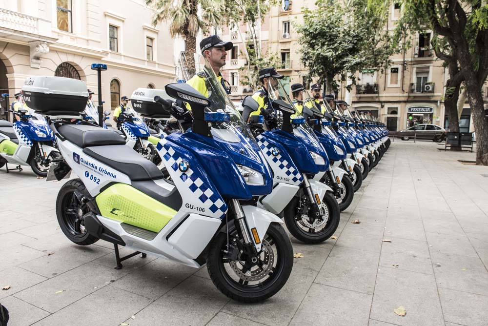 Vehiculos BMW de emergencia y autoridades 8 Motor16