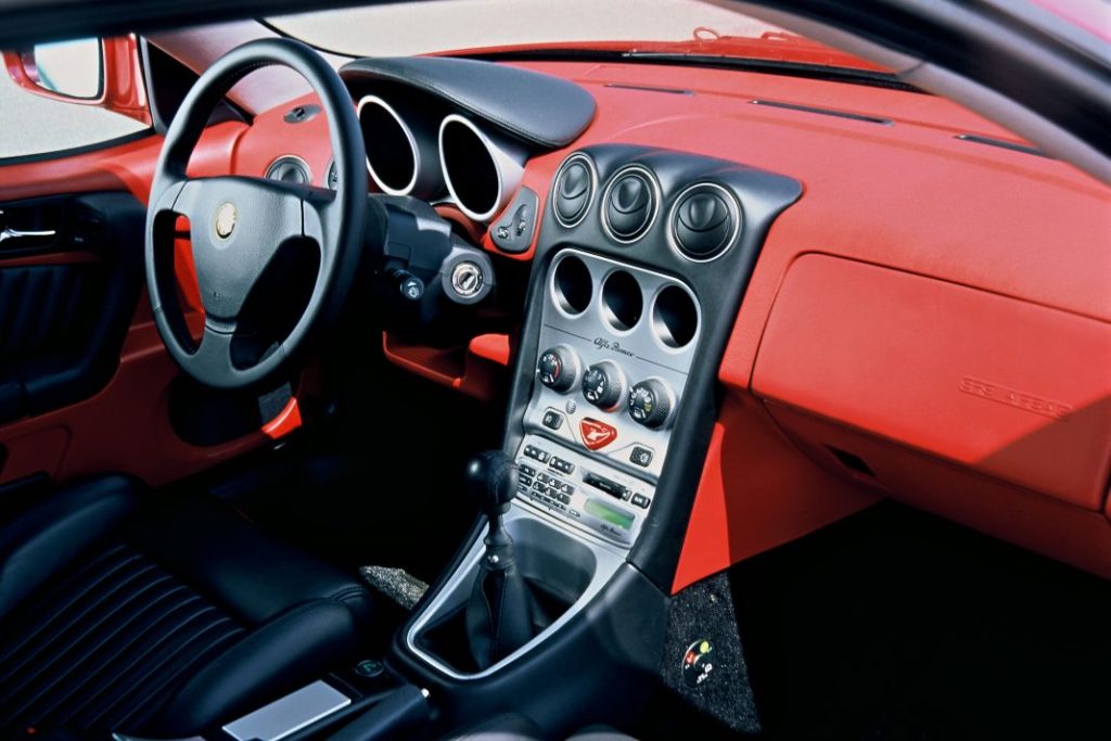 alfa romeo gtv_interior