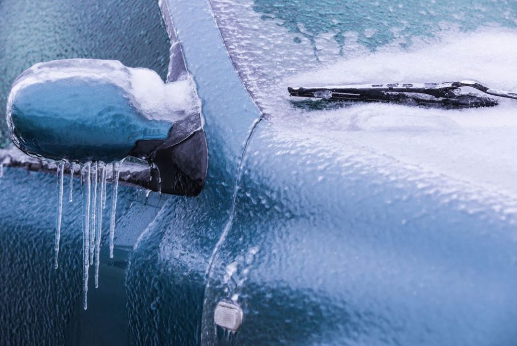 Con la llegada del invierno, y del frío, también se avecina la nieve. Si  quieres estar preparado, aquí tienes las mejores cadenas de nieve para tu  coche.