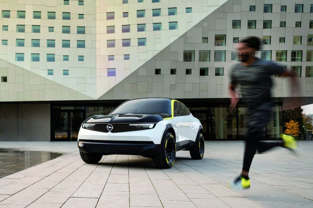 opel gt x experimental 57.jpeg Motor16