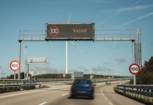 Cómo saber a qué carril apunta un radar de velocidad