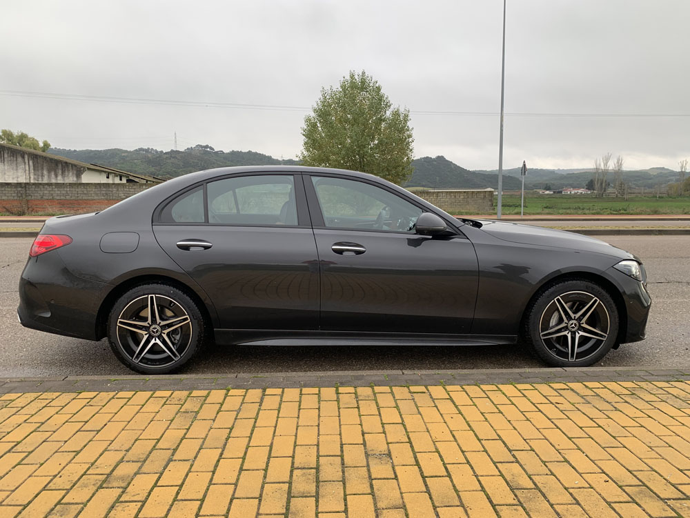 2023 Mercedes-Benz C 300 de. Prueba. Imagen perfil.