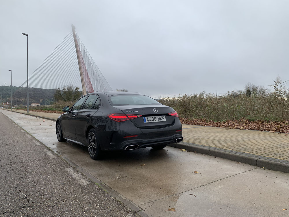 2023 Mercedes Benz C 300 de Prueba 3 Motor16