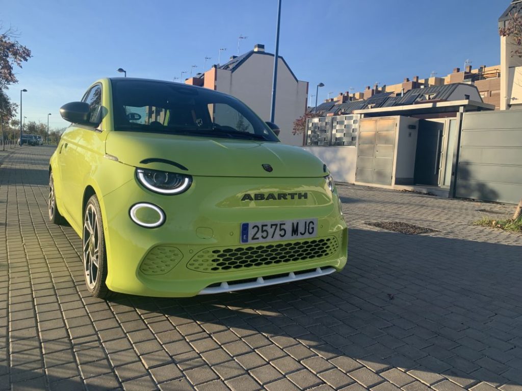 2023 Prueba Abarth 500e Turismo 10 Motor16