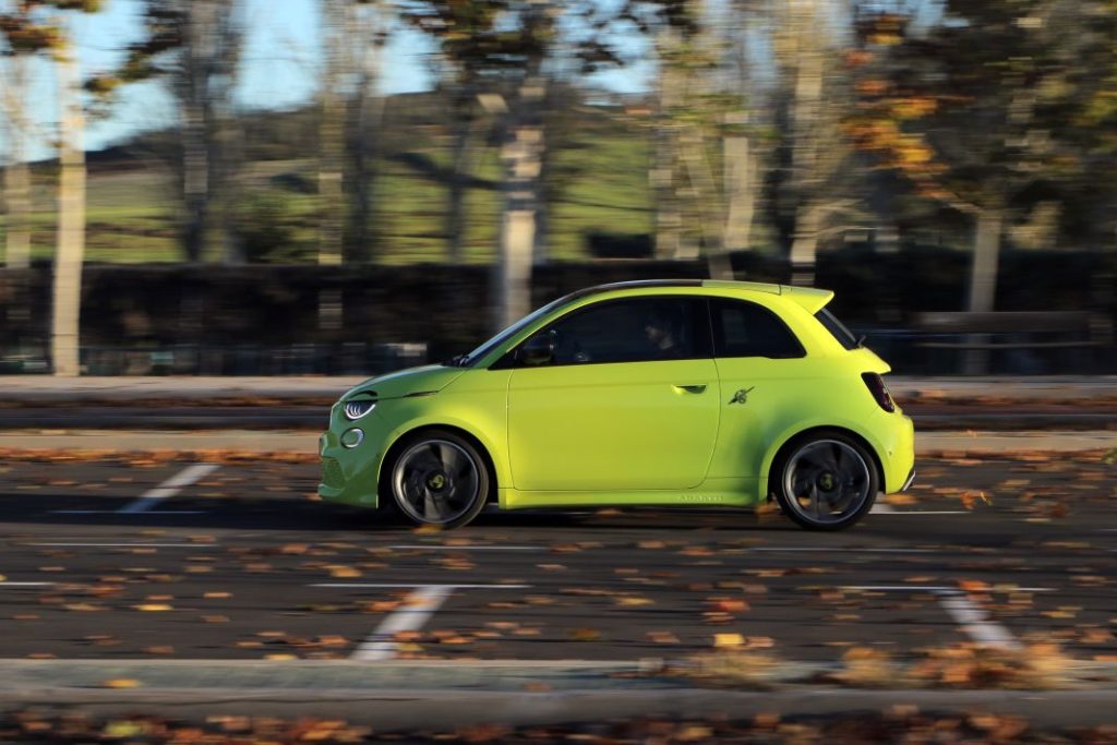 2023 Prueba Abarth 500e Turismo 8 Motor16