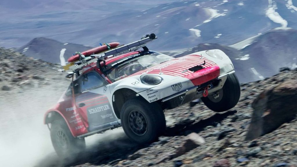 2023 porsche 911 record 2 Motor16