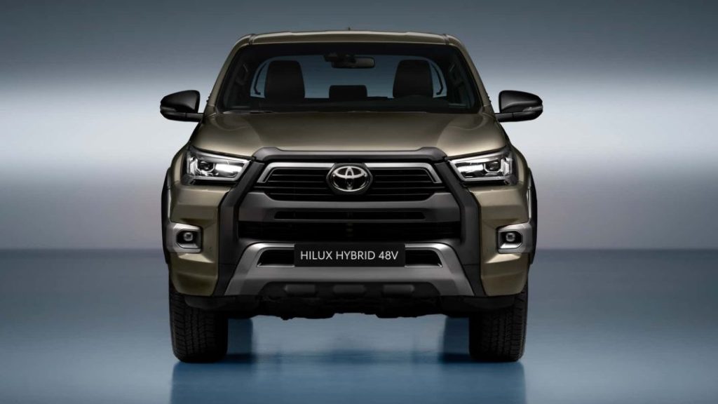 2023 toyota hilux mild hybrid 2 Motor16