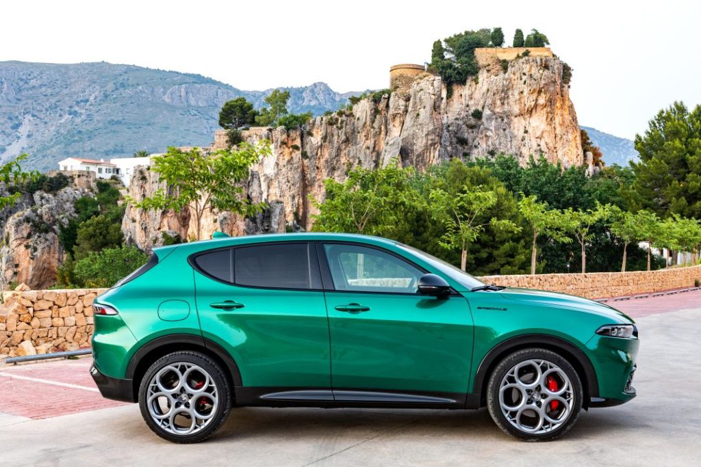 Alfa Romeo Tonale 2024 (6)