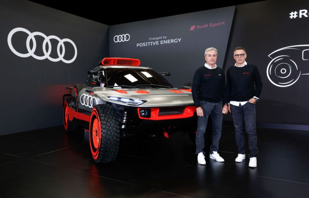 CARLOS SAINZ AUDI DAKAR 15 Motor16